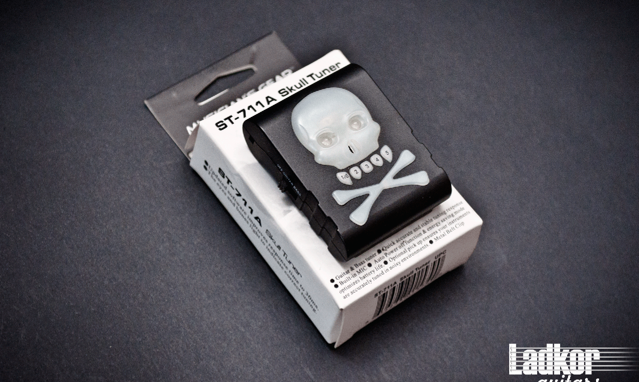 Skull Guitar And Bass Tuner ST-711A