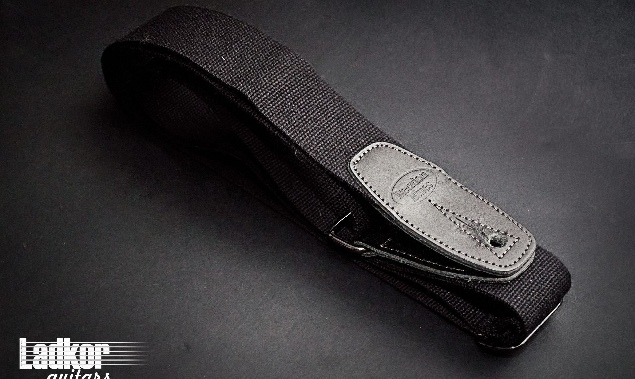Reunion Blues Black Strap