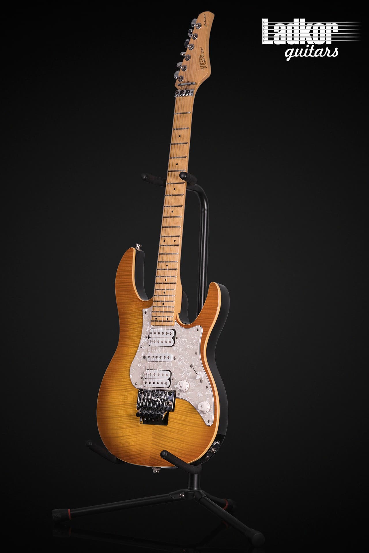 Fujigen FGN J-Standard Odyssey Fire Burst JOS-FM-M-TR FB