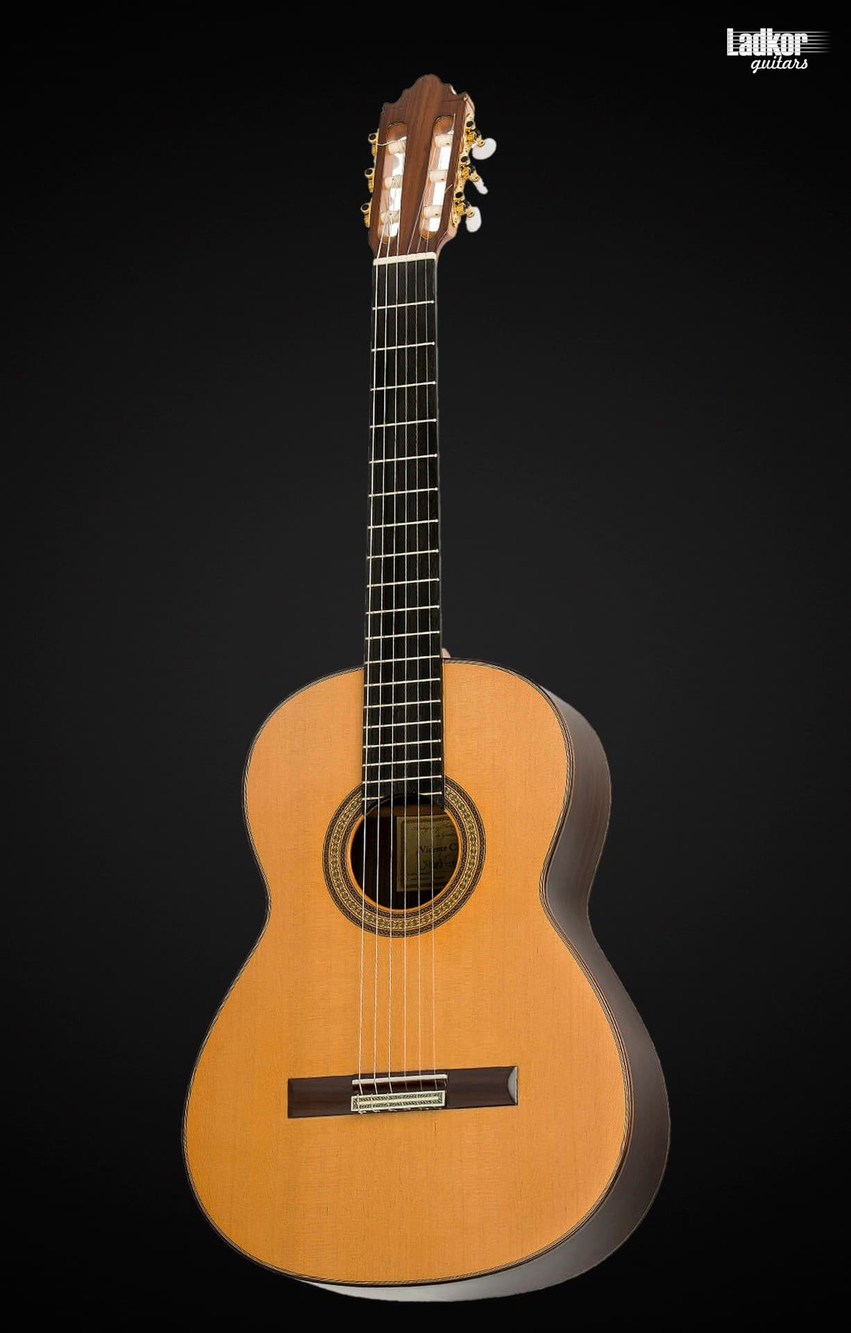Vicente Carrillo India Estudio Classical Student 6 String Guitar