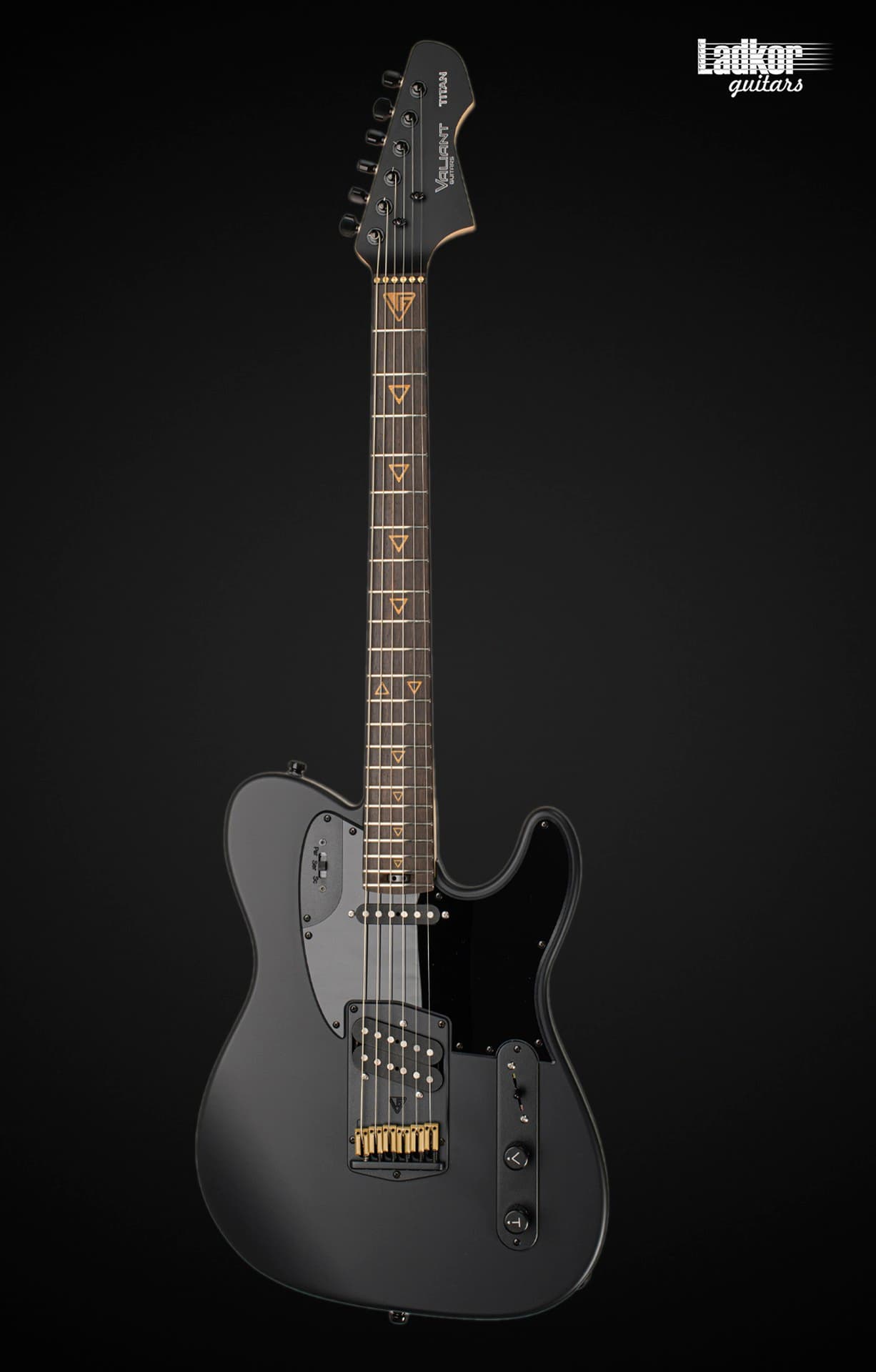 Valiant Titan Special Edition Nero