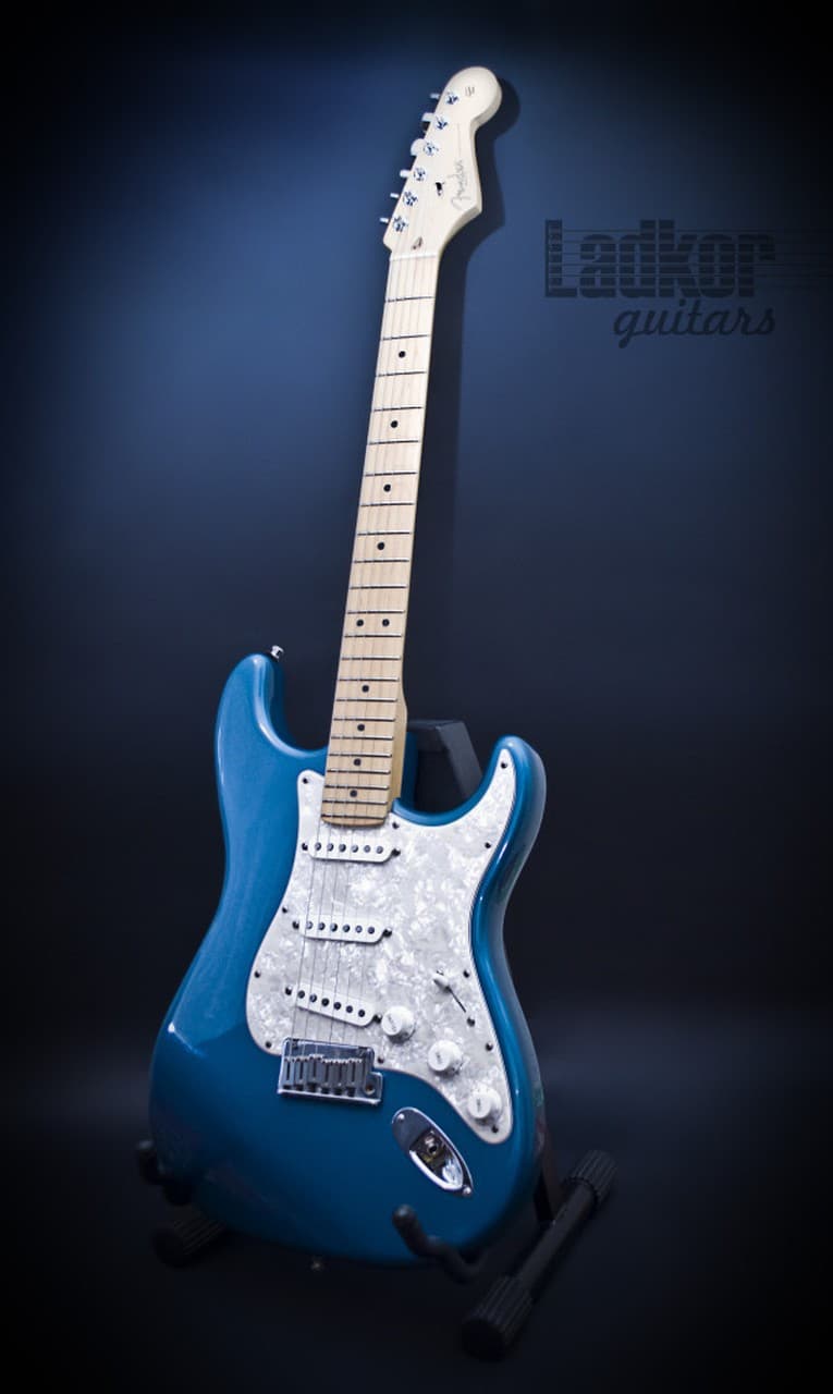2001 Fender American Standard Stratocaster Ocean Turquoise