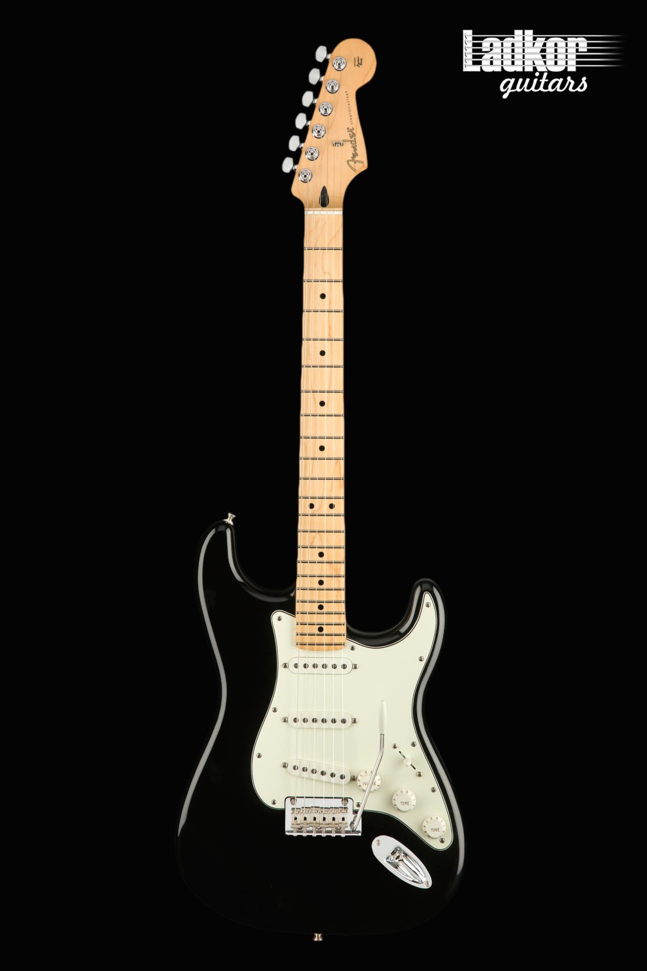 Fender Player Stratocaster Black Maple NEW